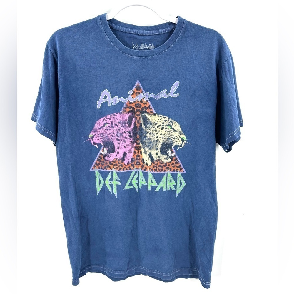 Def Leppard Animal Shirt Adult Large Distressed Graphic Band Tee Colorful Cotton